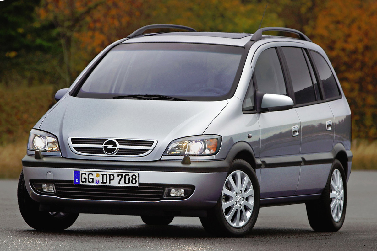 Opel Zafira A первое поколение